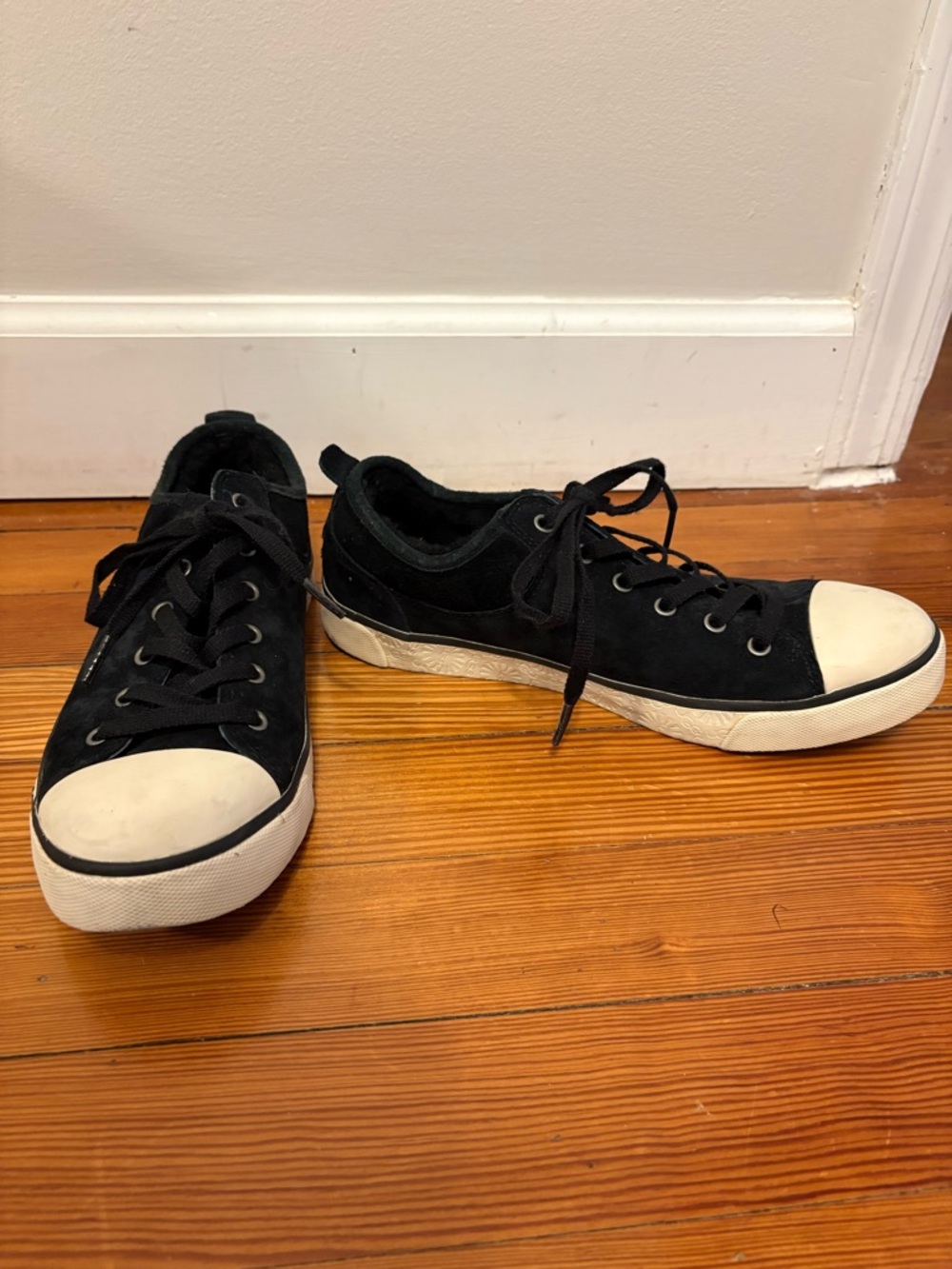 Ugg Women’s Evera Suede Shearling Sneakers